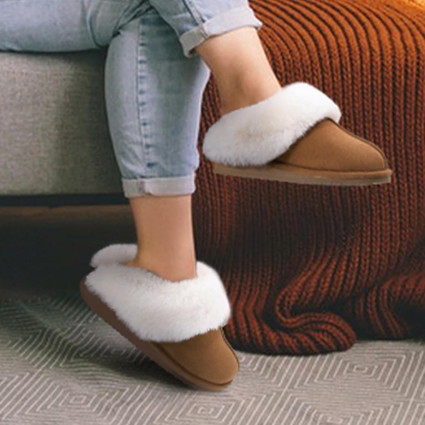 Fuzzy House Slippers for Women Fluffy Memory Foam Suede Slippers with Faux Fur Collar Indoor Outdoor