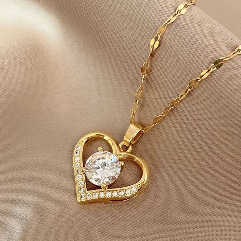 Artificial Gems Heart Pendant Necklace for Women 2022 Golden Stainless Steel Lips Neck Chain Female Necklaces Jewelry for Girl